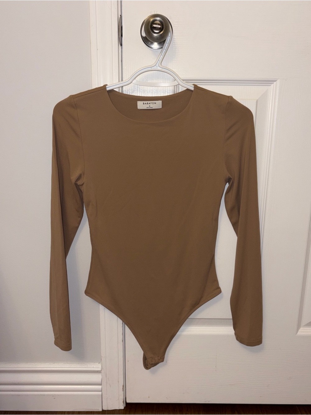 Aritzia Babaton Contour Long-Sleeve Tan Bodysuit